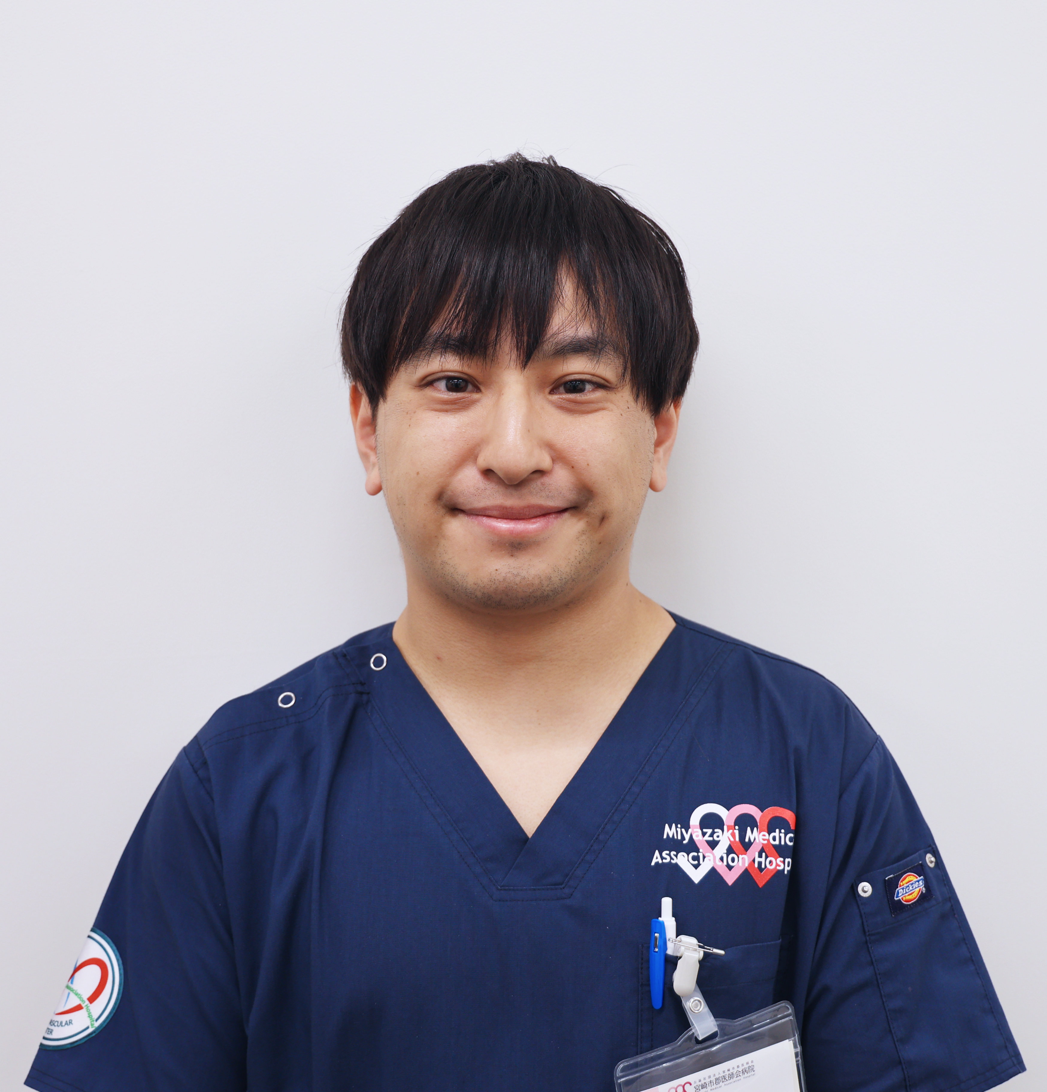 staff_nariuchi.jpg